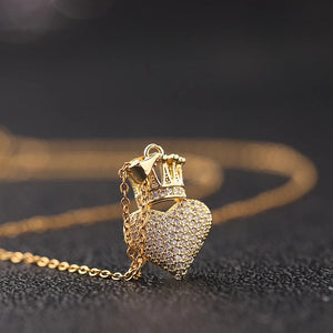 Crown Heart Zircon Necklace in Gold