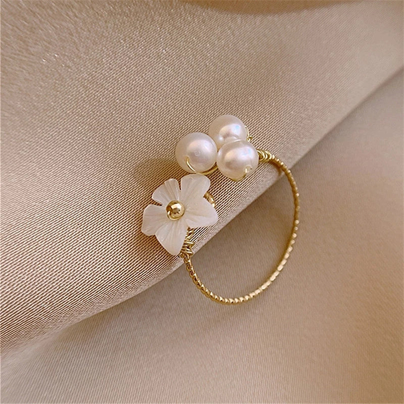 Adjustable White Petal Ring with Pearls in Gold