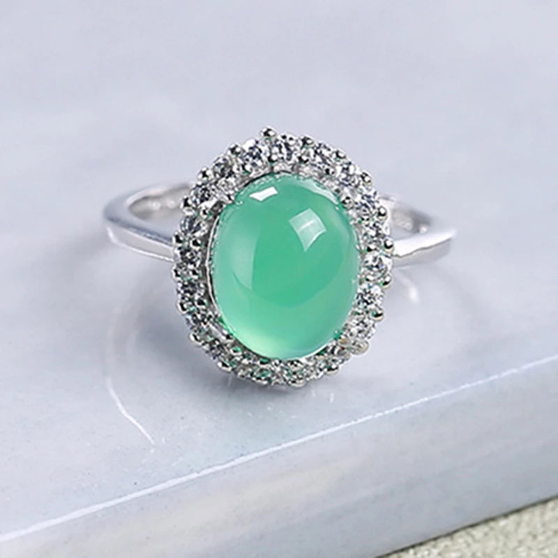 Vintage Emerald Stone Ring in Silver