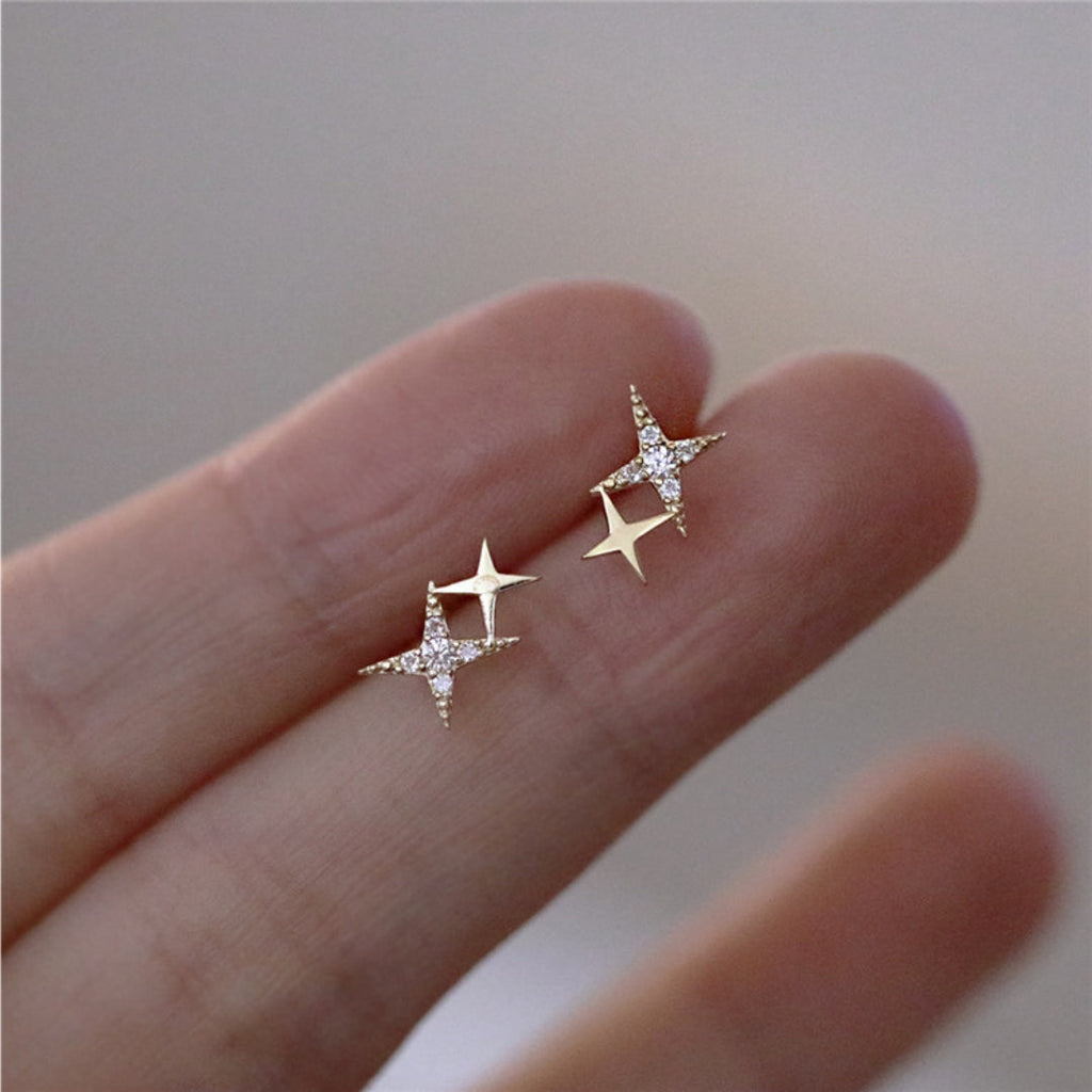 Star Stud Earrings with Zirconia in Gold