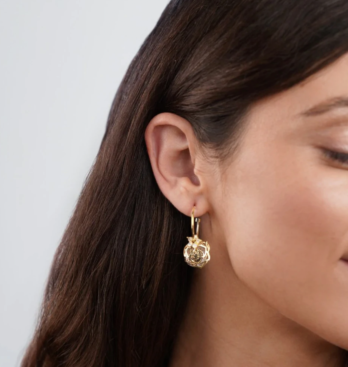 Shiny Floral Ball Earrings in Gold