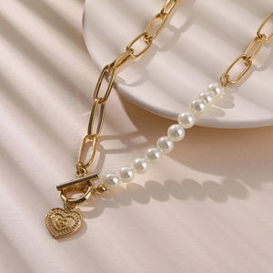 Pearl Heart Chain Necklace in Gold