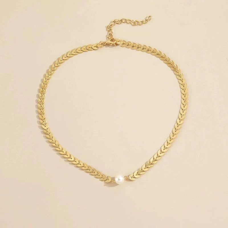 Greek Pearl Necklace in Gold