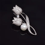 Tulip Brooch with Shiny Tulip Pearl in Gold and Silver