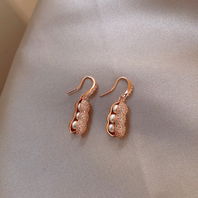 Pearl Chrysalis Earrings in Gold