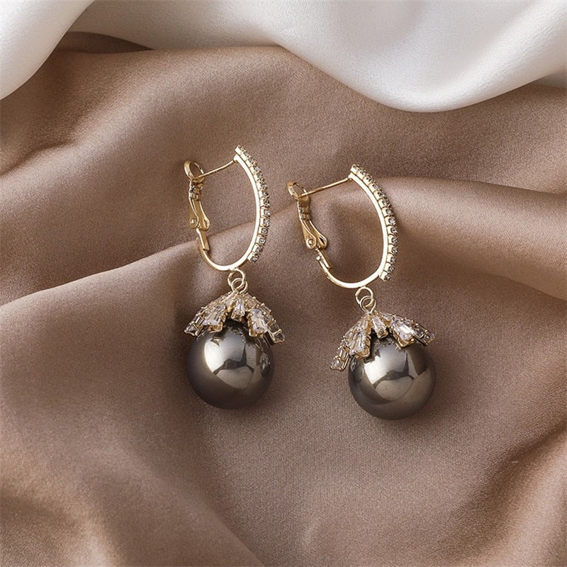 Malia Pearl Earrings
