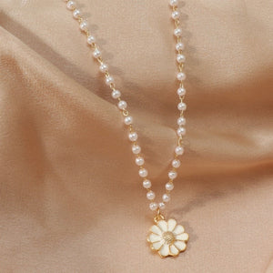 Daisy with Pearls Pendant