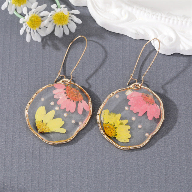 Pink and Yellow Field Petals Earrings in Gold