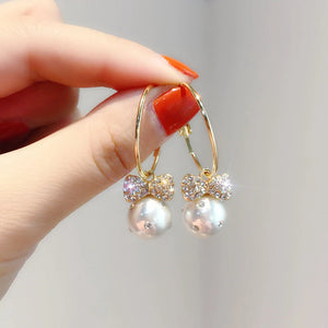 Pearl and Cubic Zirconia Earrings in Gold