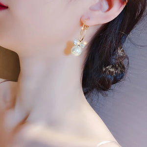 Pearl and Cubic Zirconia Earrings in Gold