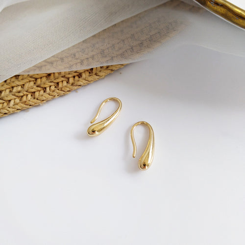 Single Piece Earrings in Gold & Silver