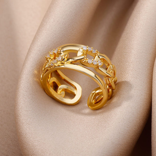 Elegant Chain Ring with White Crystals Gold Plated